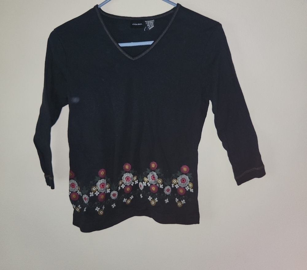 Xhilaration Black V-Neck Top